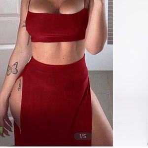 BlushMark Plain High Opening Sleevless Red Wine Skirt Set